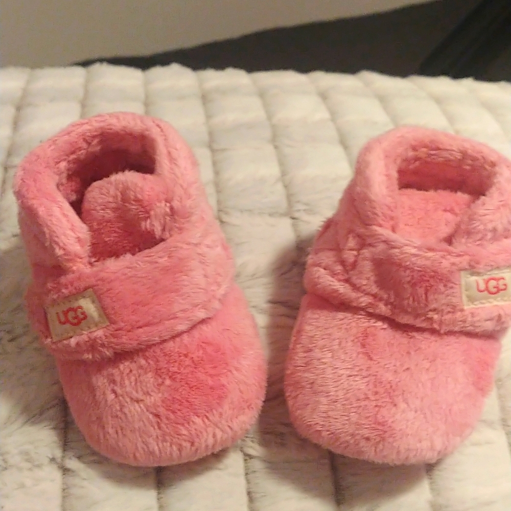 UGG baby booties New without tags